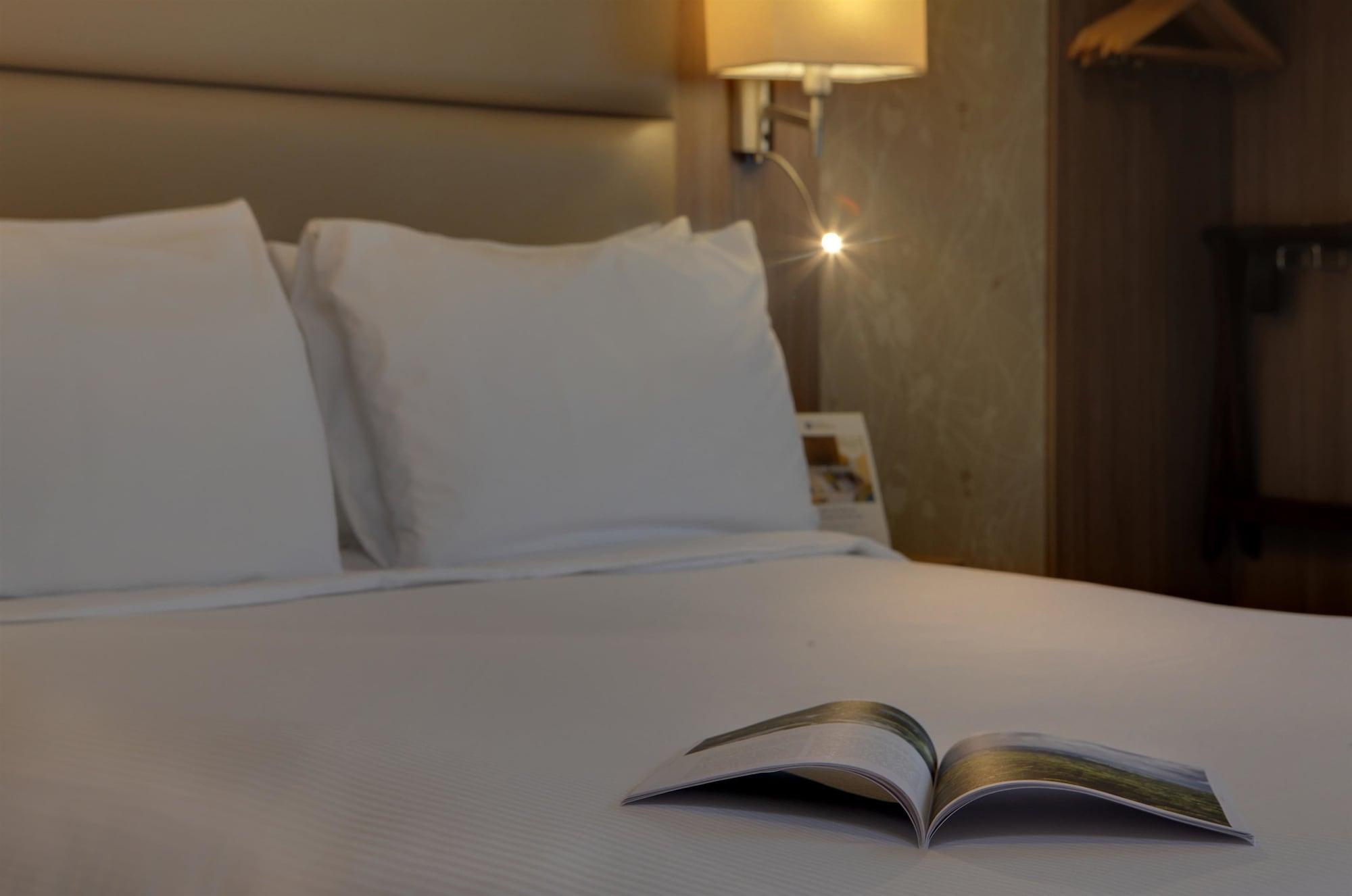 Best Western Pontypool Metro Hotel Екстериор снимка