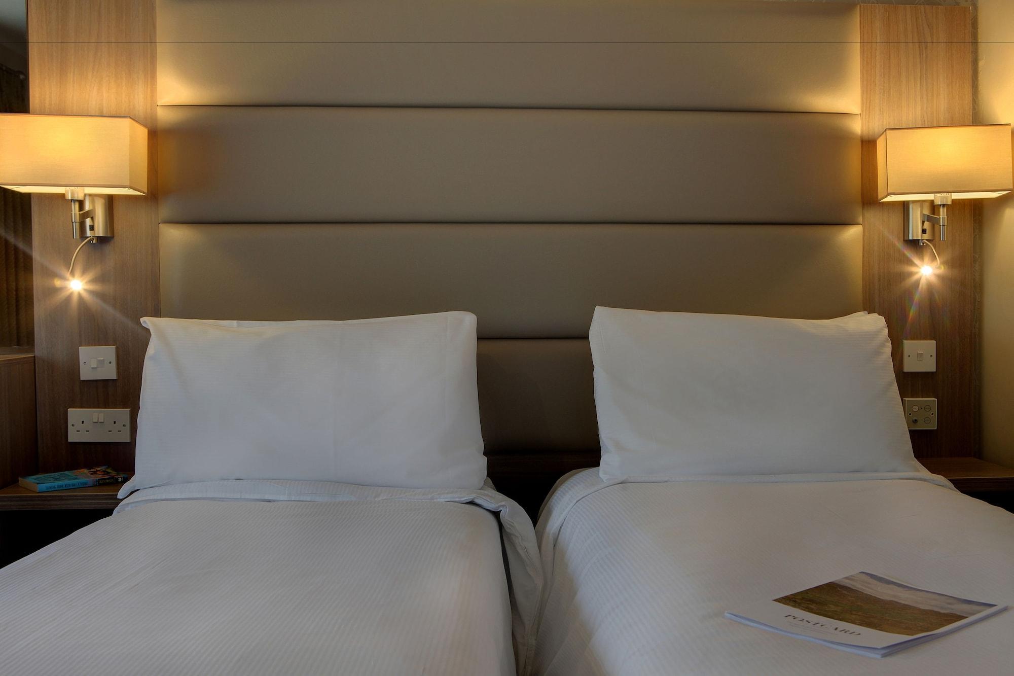 Best Western Pontypool Metro Hotel Екстериор снимка