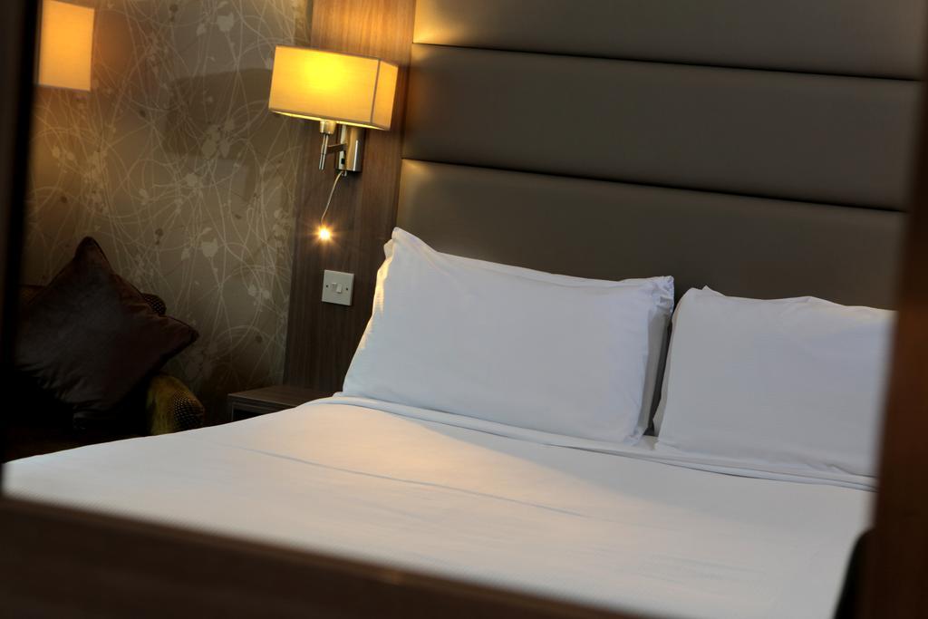 Best Western Pontypool Metro Hotel Екстериор снимка