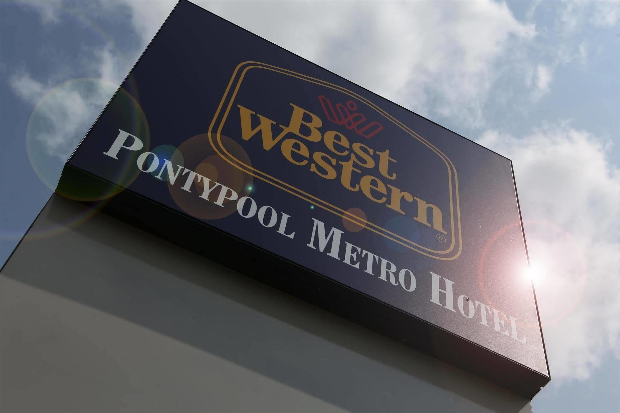 Best Western Pontypool Metro Hotel Екстериор снимка