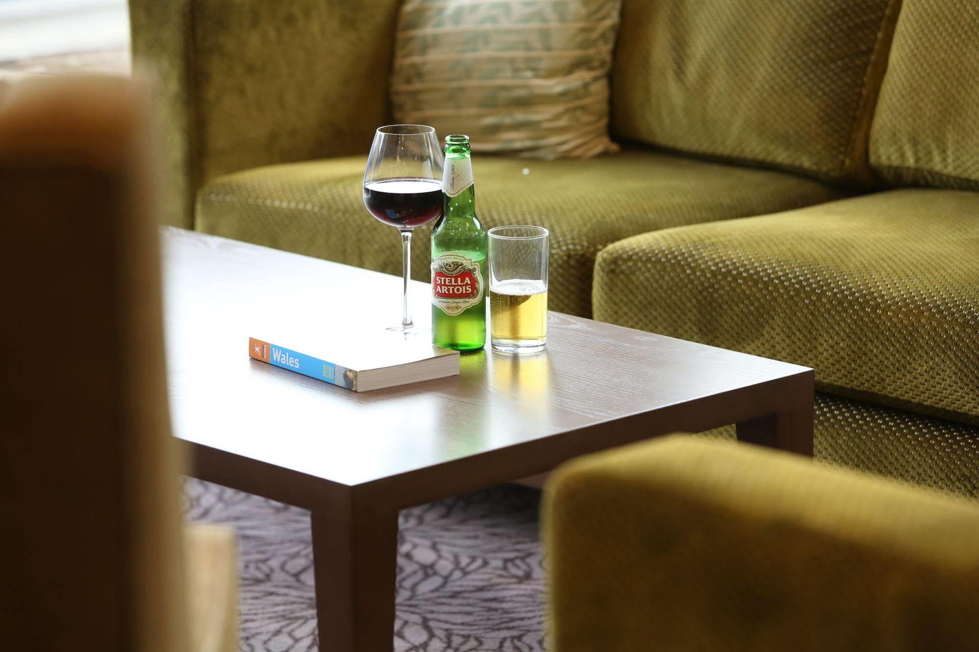 Best Western Pontypool Metro Hotel Екстериор снимка