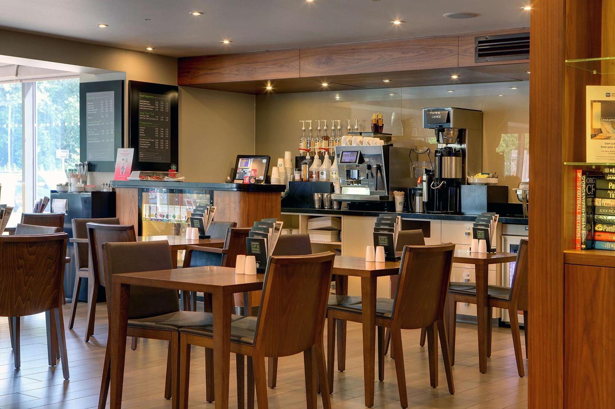 Best Western Pontypool Metro Hotel Екстериор снимка